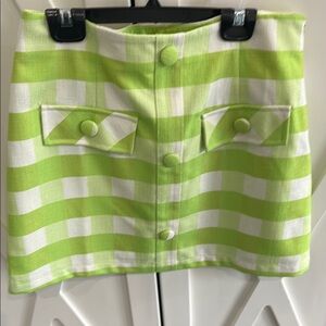 NWOT Urban Revivo Green and White Checkered Skirt size m